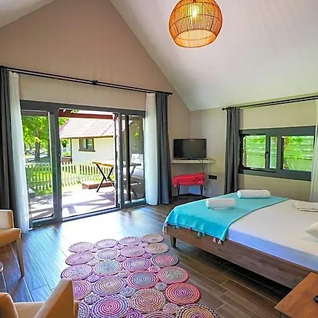 Dalyan Riverside Private Gaia Koru With Swimming Pool Adults Only Frühstückspension